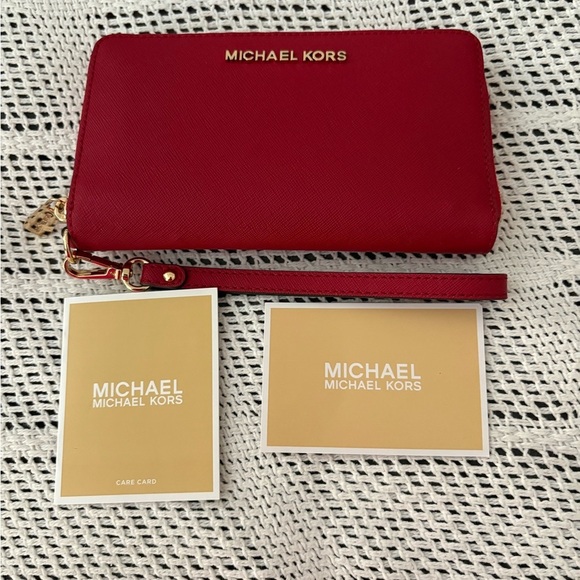 Michael Kors Jet Set Travel Large Smartphone Wristlet Wallet - NWT